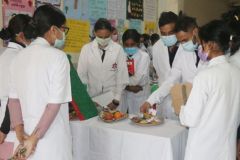 Students-exhibition-1